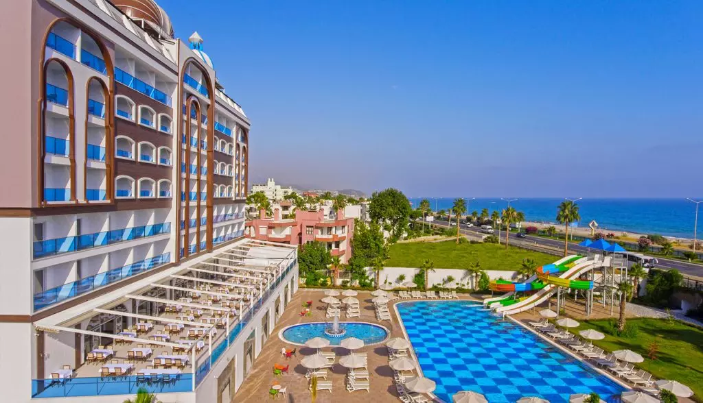 Azur Resort & Spa7